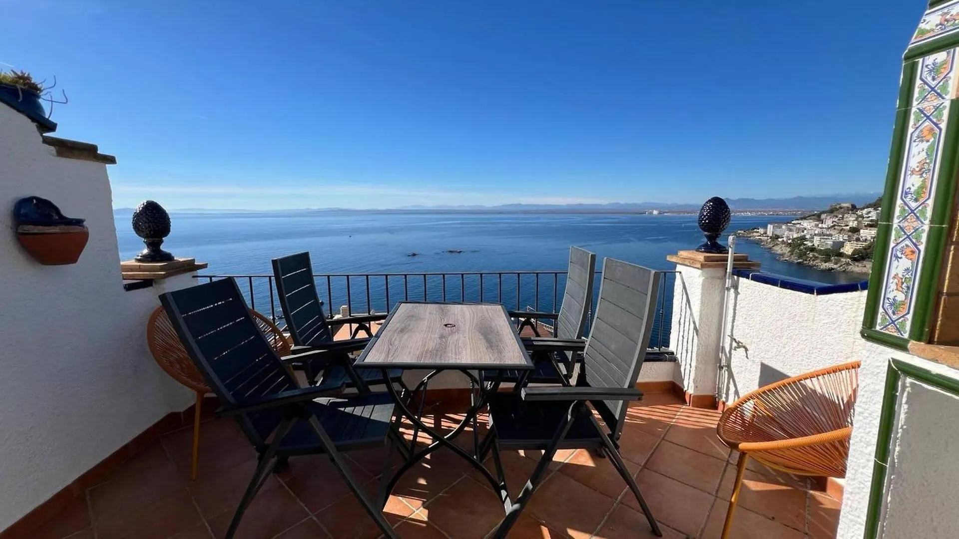 Preciosa Casa Con Vista Al Mar Vila Roses